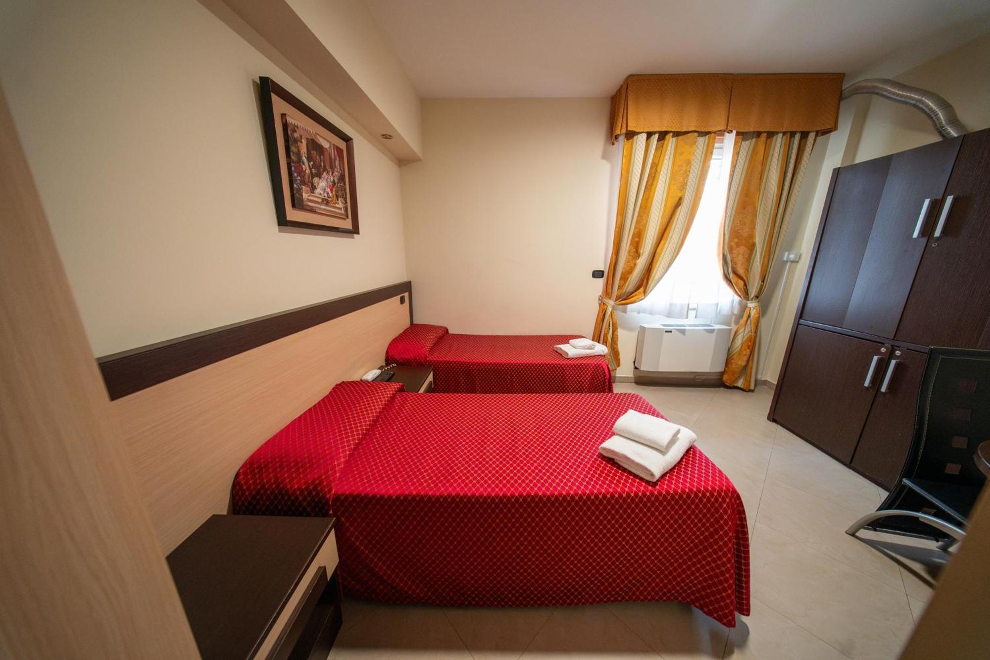Hotel Residence Sestriere Moncalieri Bagian luar foto