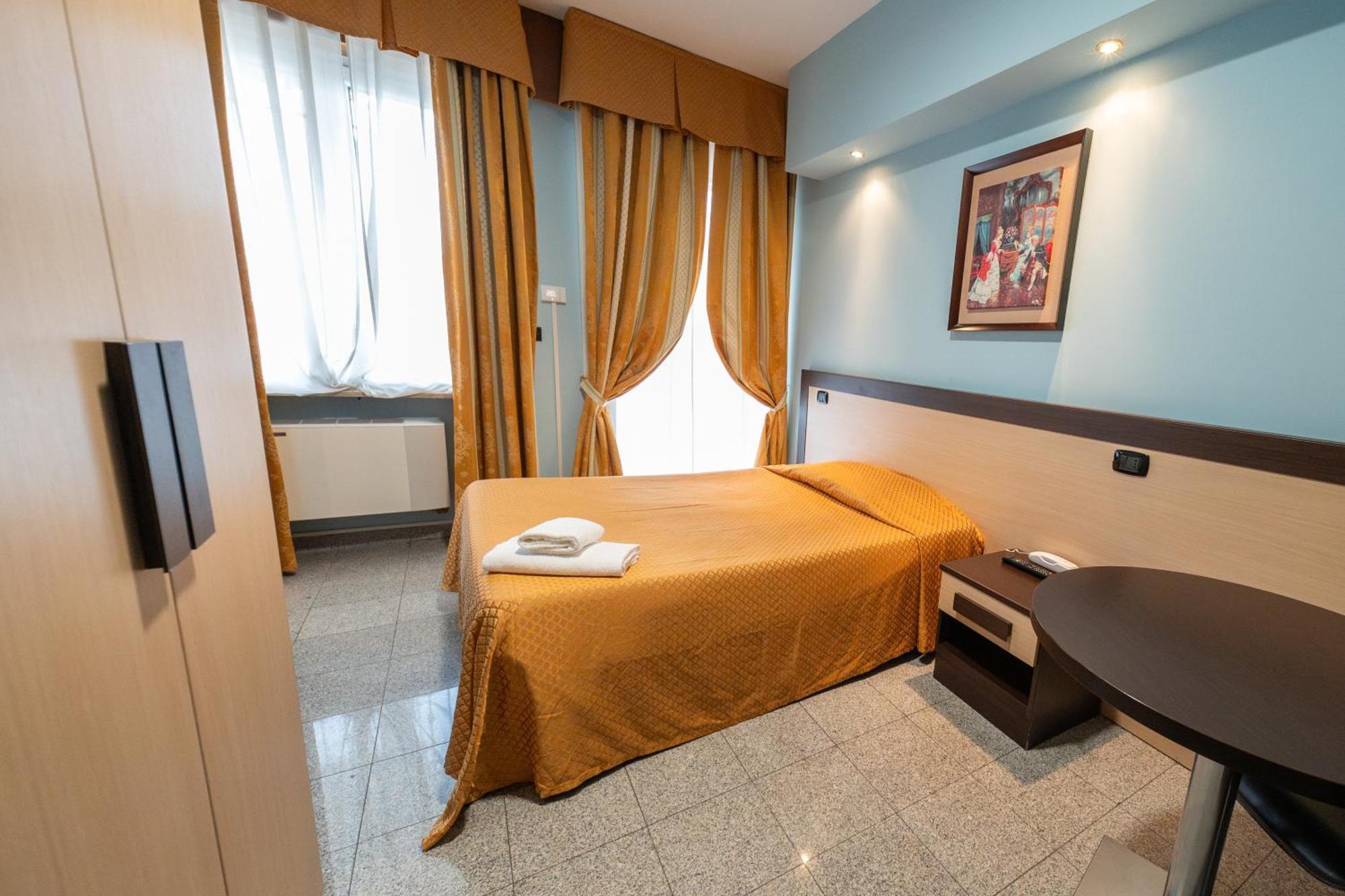 Hotel Residence Sestriere Moncalieri Bagian luar foto